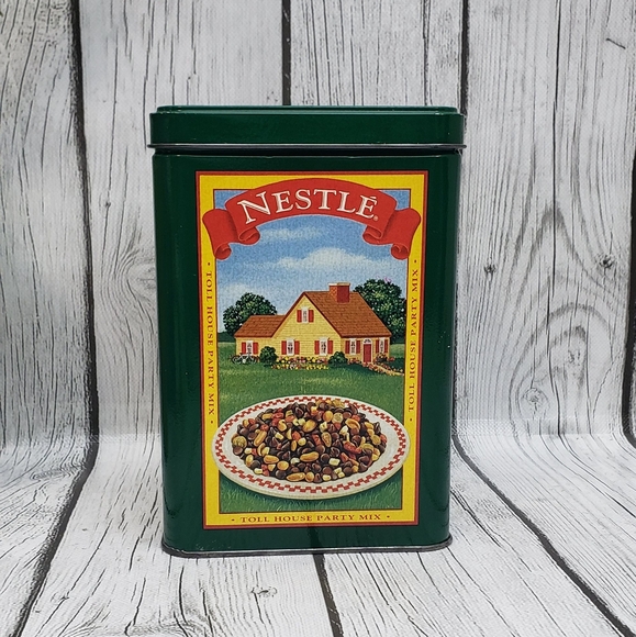 1970s Vintage Green Limited Edition Nestle Toll House Cookie Tin - Picture 2 of 8